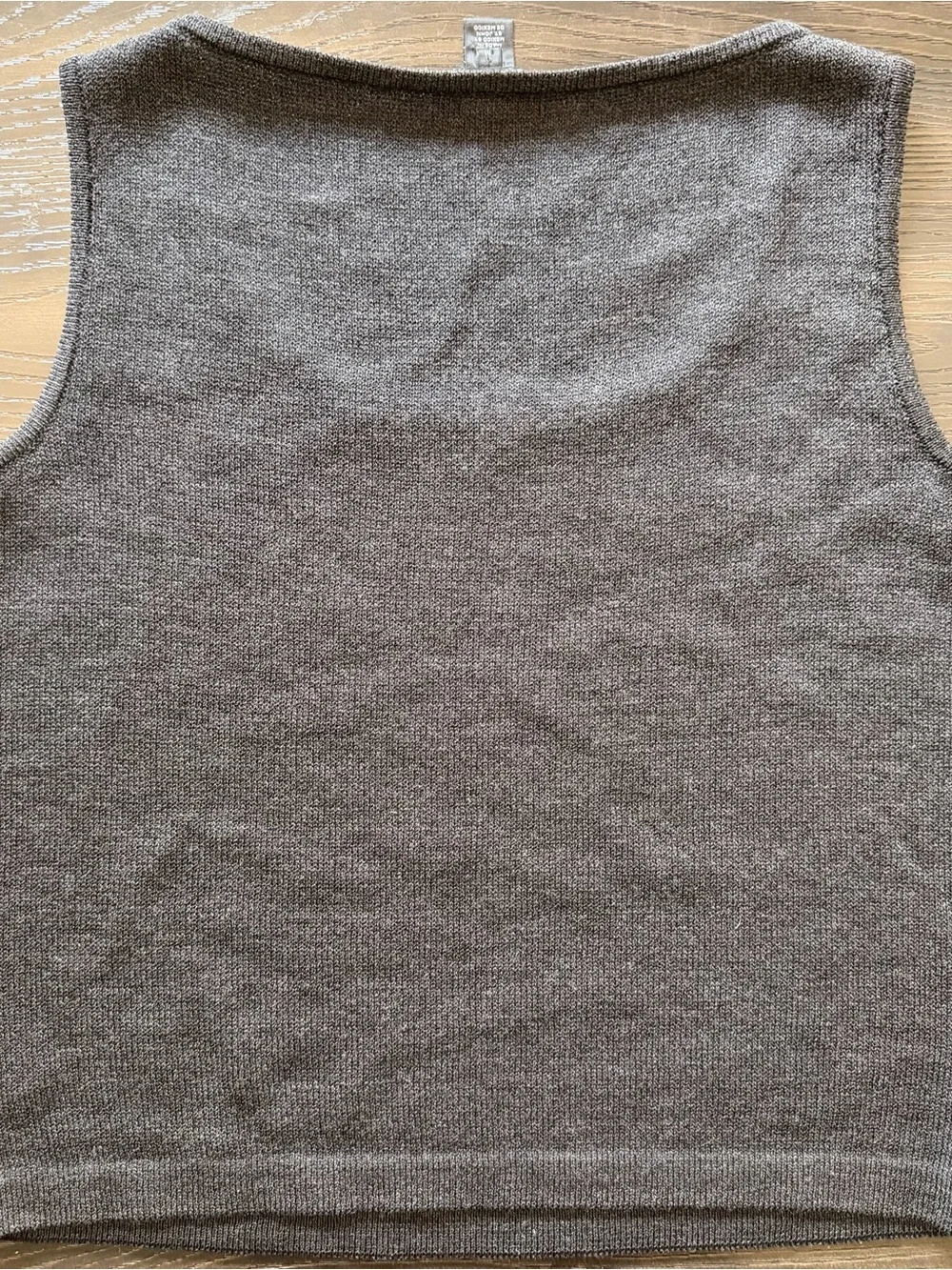 St. John Gray Sleeveless Knit Shell Top - Picture 4 of 4